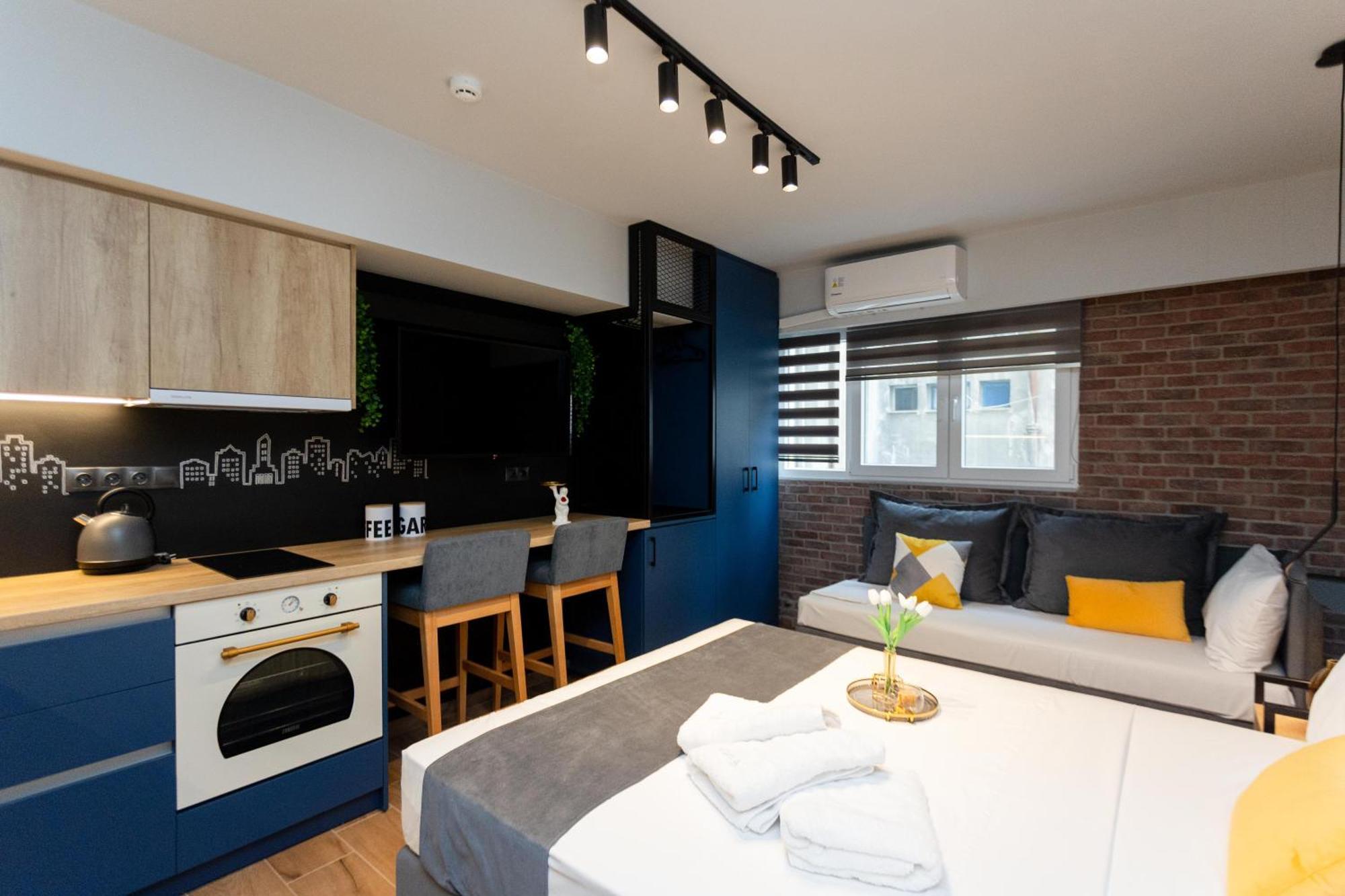 Valaoritou 3 Luxury Rooms เทสซาโลนิกิ ภายนอก รูปภาพ